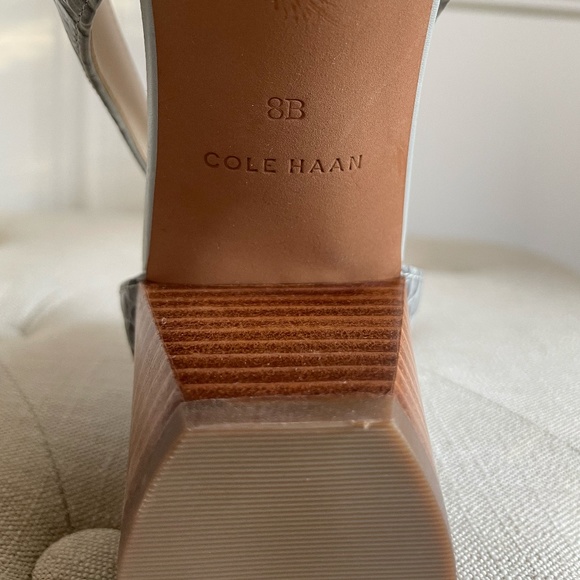 NWOT Cole Haan Grey Low Stacked Heels - Picture 10 of 15
